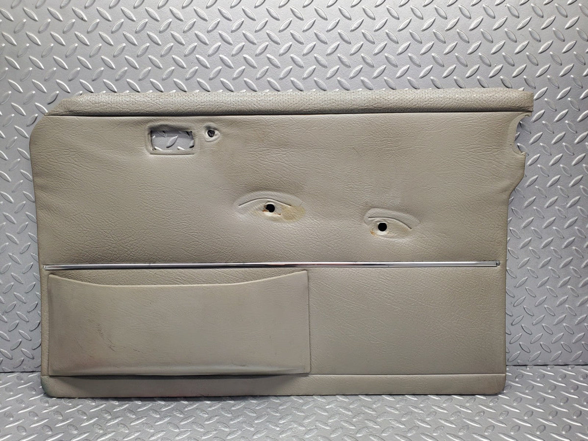 50523 Mercedes-Benz W108 280SE 3.5 Front Right Door Card Grey