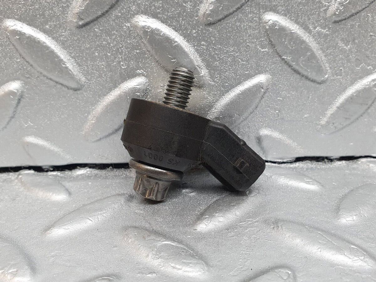 42081 Mercedes-Benz W202 C200 Knock Sensor Siemens A0031538928