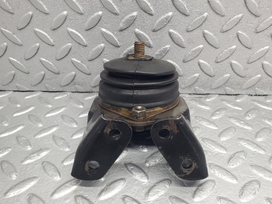 50475 Mercedes-Benz W108 Manual Gearbox Rubber Mounting Bracket 036983