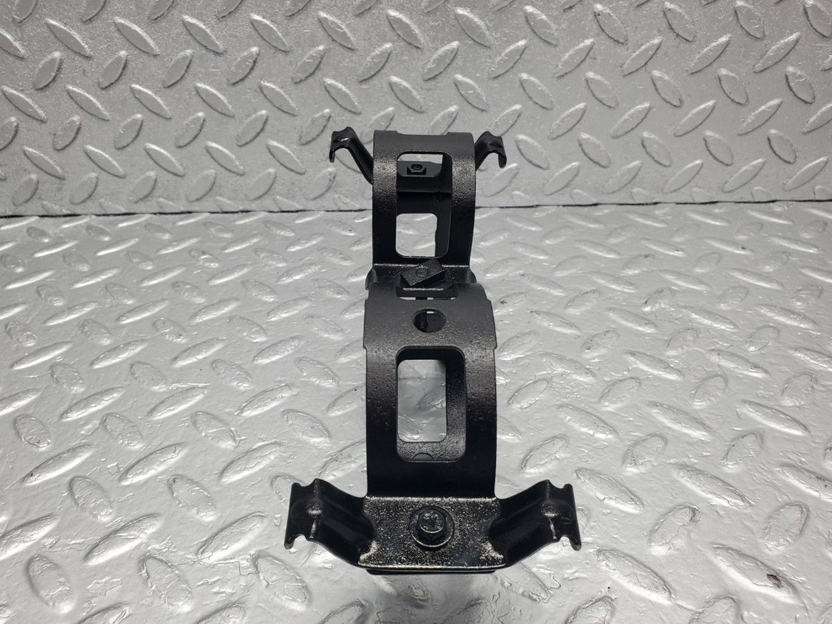 49366 Mercedes-Benz A124 320E Cabriolet Fuel Pump Fuel Filter Bracket