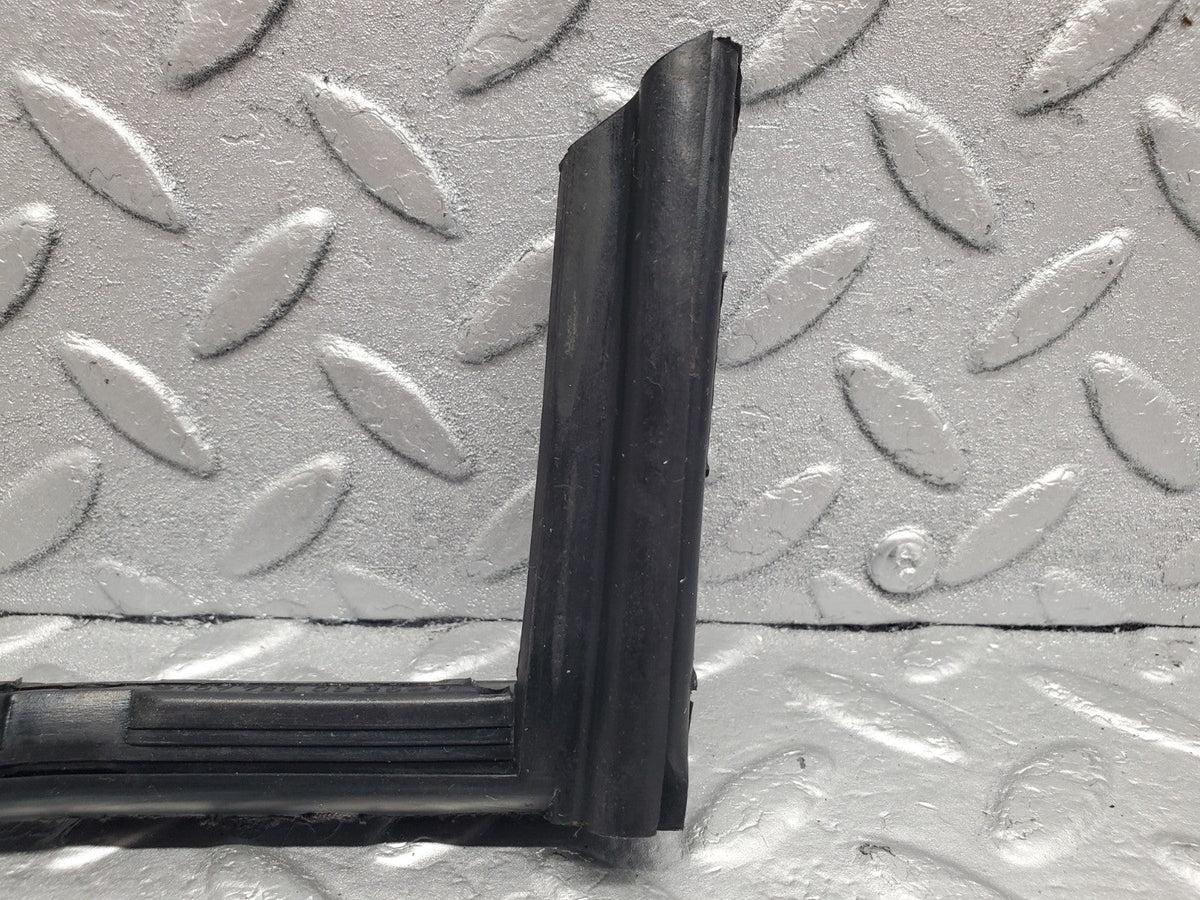49773 Mercedes-Benz R107 380SL Front Right Rubber Window Guide A1077250225