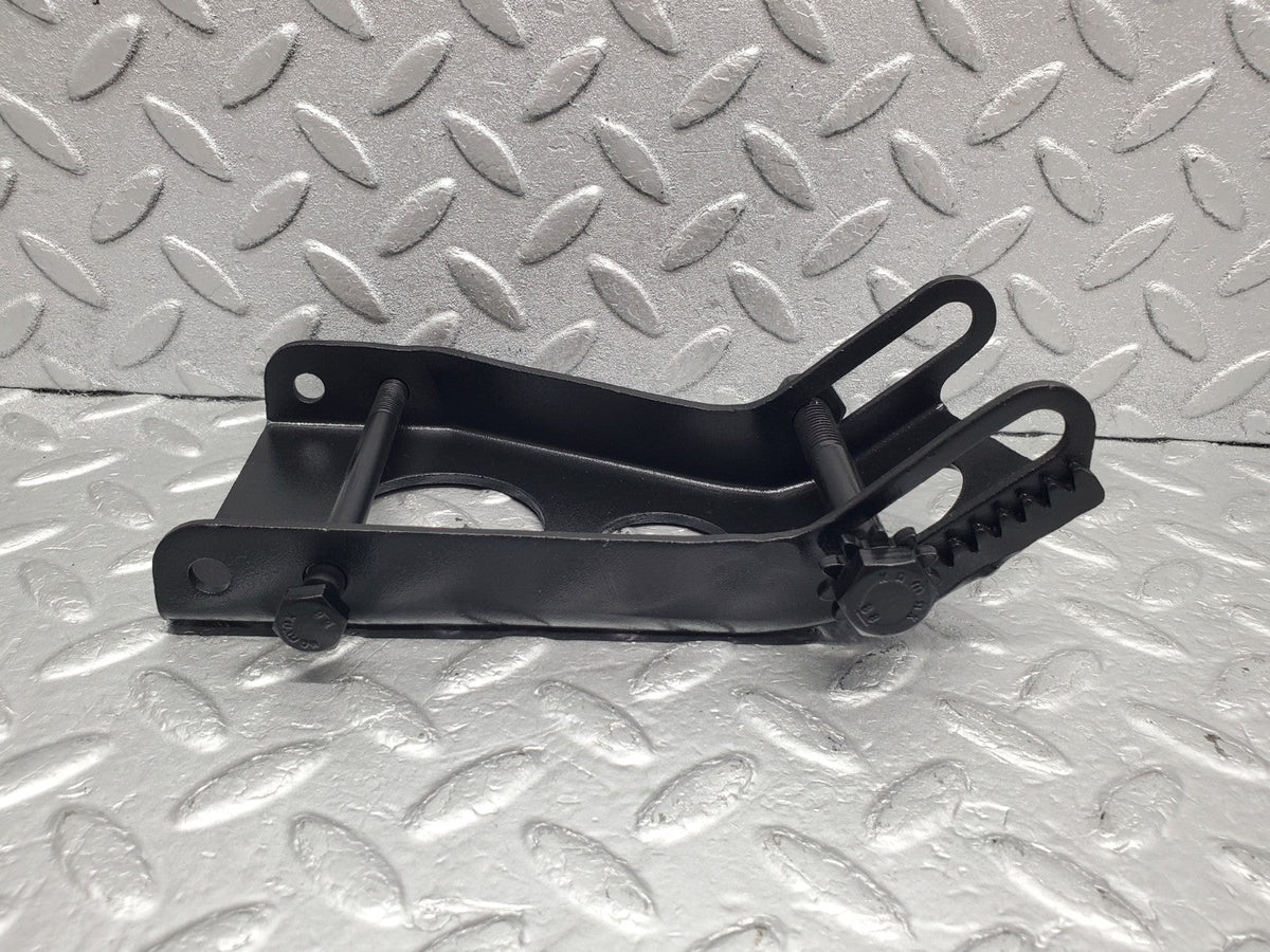 49854 Mercedes-Benz R107 380SL Alternator Generator Bracket