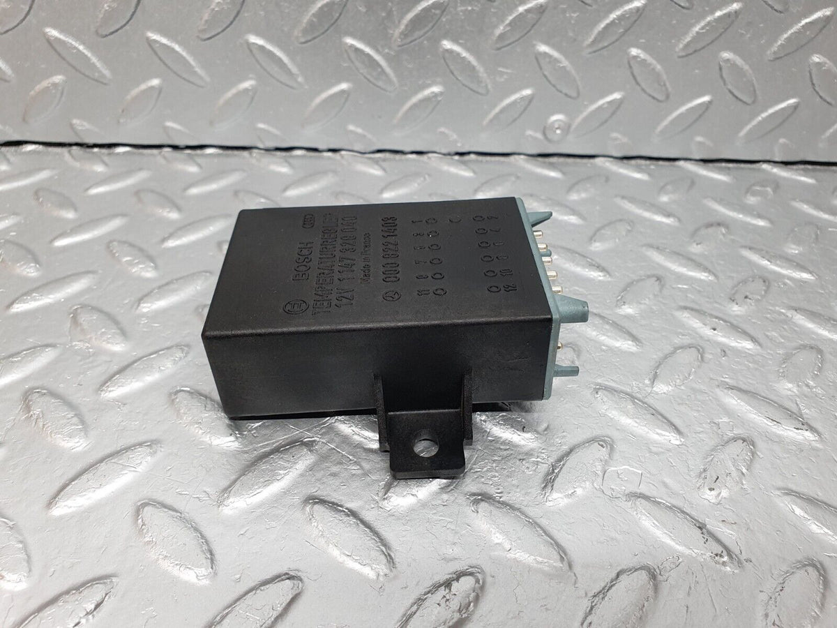 40884 Mercedes-Benz W126 300SE Heating Control Unit Bosch A0008221403 A1147328040