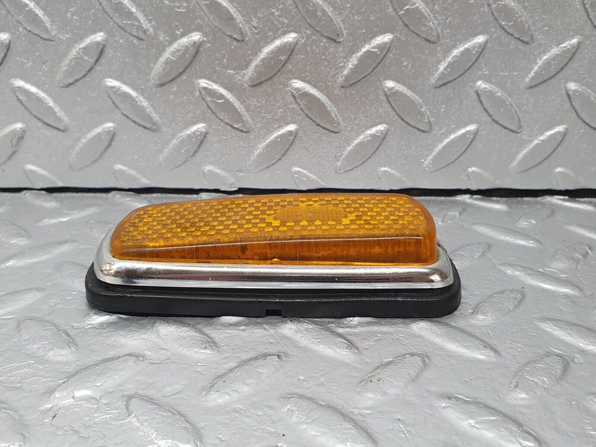 43120 Mercedes-Benz W108 280SE Front Right Side Position Light A0008260441