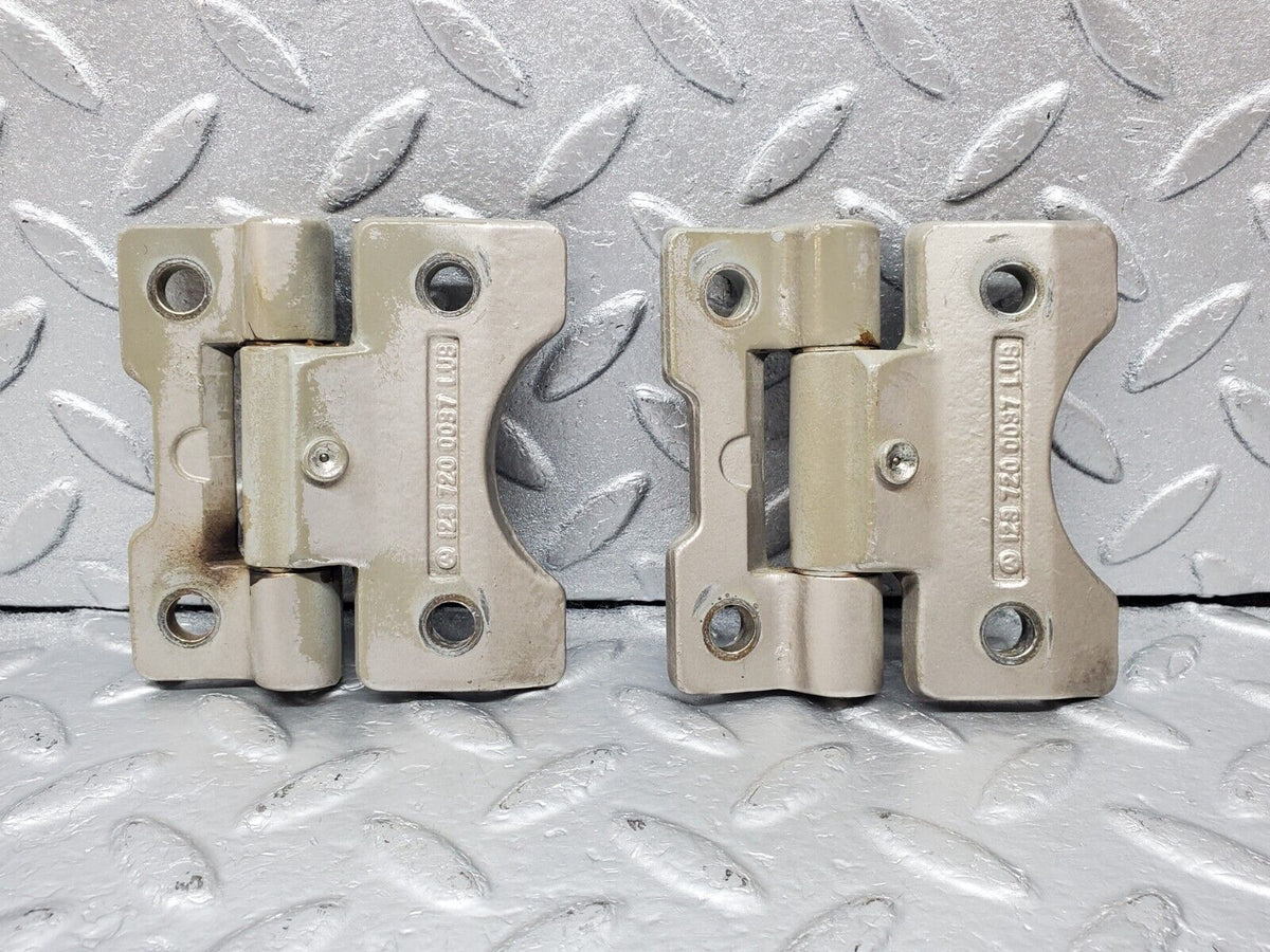 45551 Mercedes-Benz W126 420SE Door Hinge Pair Right Side A1237200037