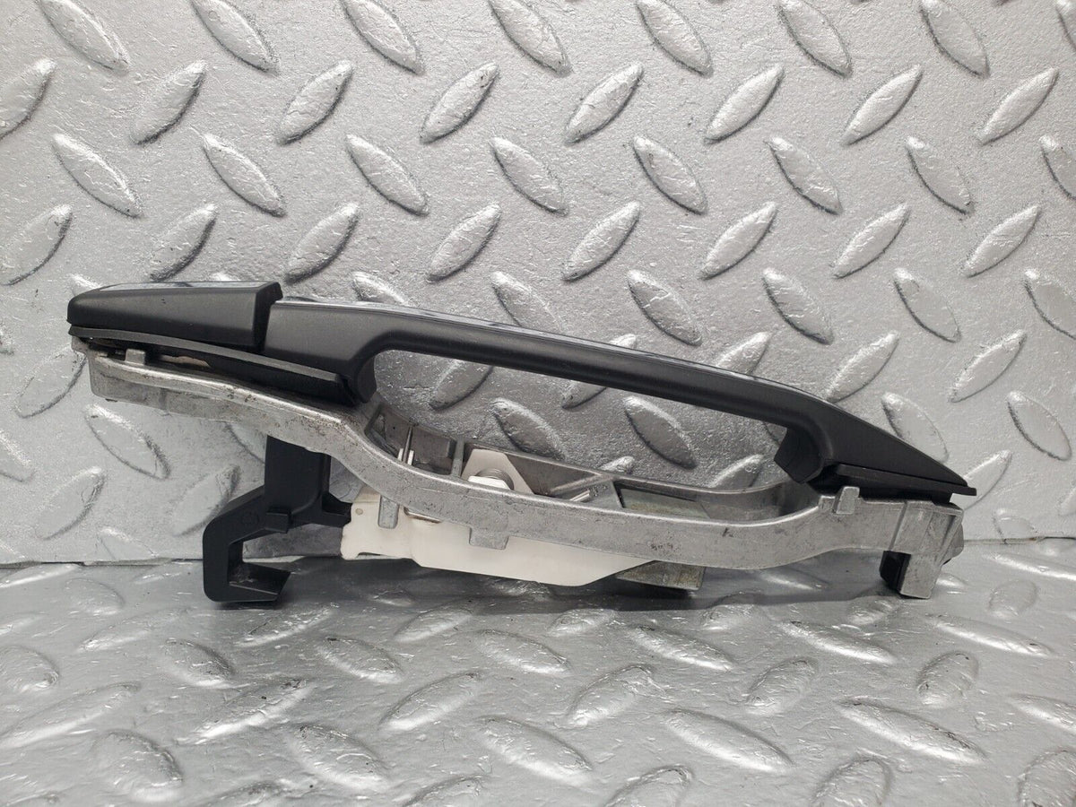46142 Mercedes-Benz W124 Rear Right Exterior Door Handle