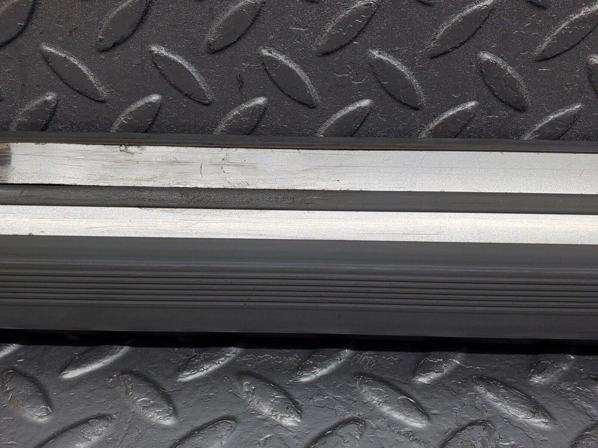 44581 Mercedes-Benz W124 220E Front Right Door Sill Trim
