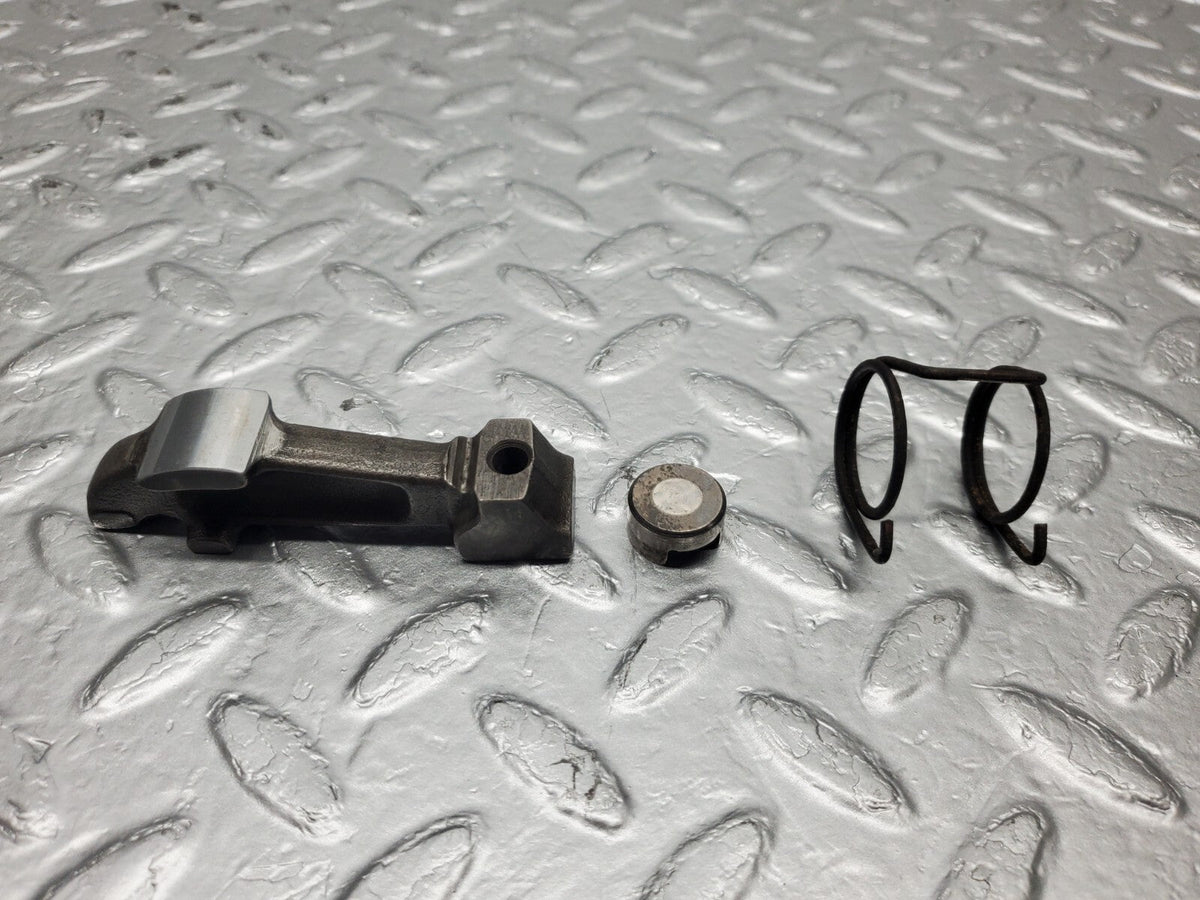 48858 Mercedes-Benz W108 Valve Rocker Arm With Retaining Spring & Tappet