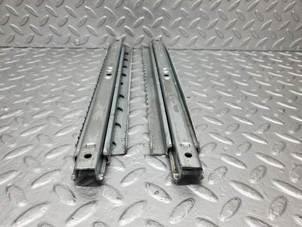 46629 Mercedes-Benz C123 280CE Coupe Front Right Seat Rail
