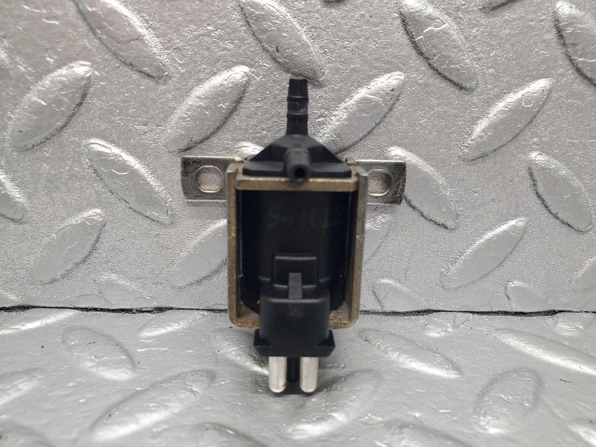 48987 Mercedes-Benz A124 320E Cabriolet Vacuum Control Valve A0015408697