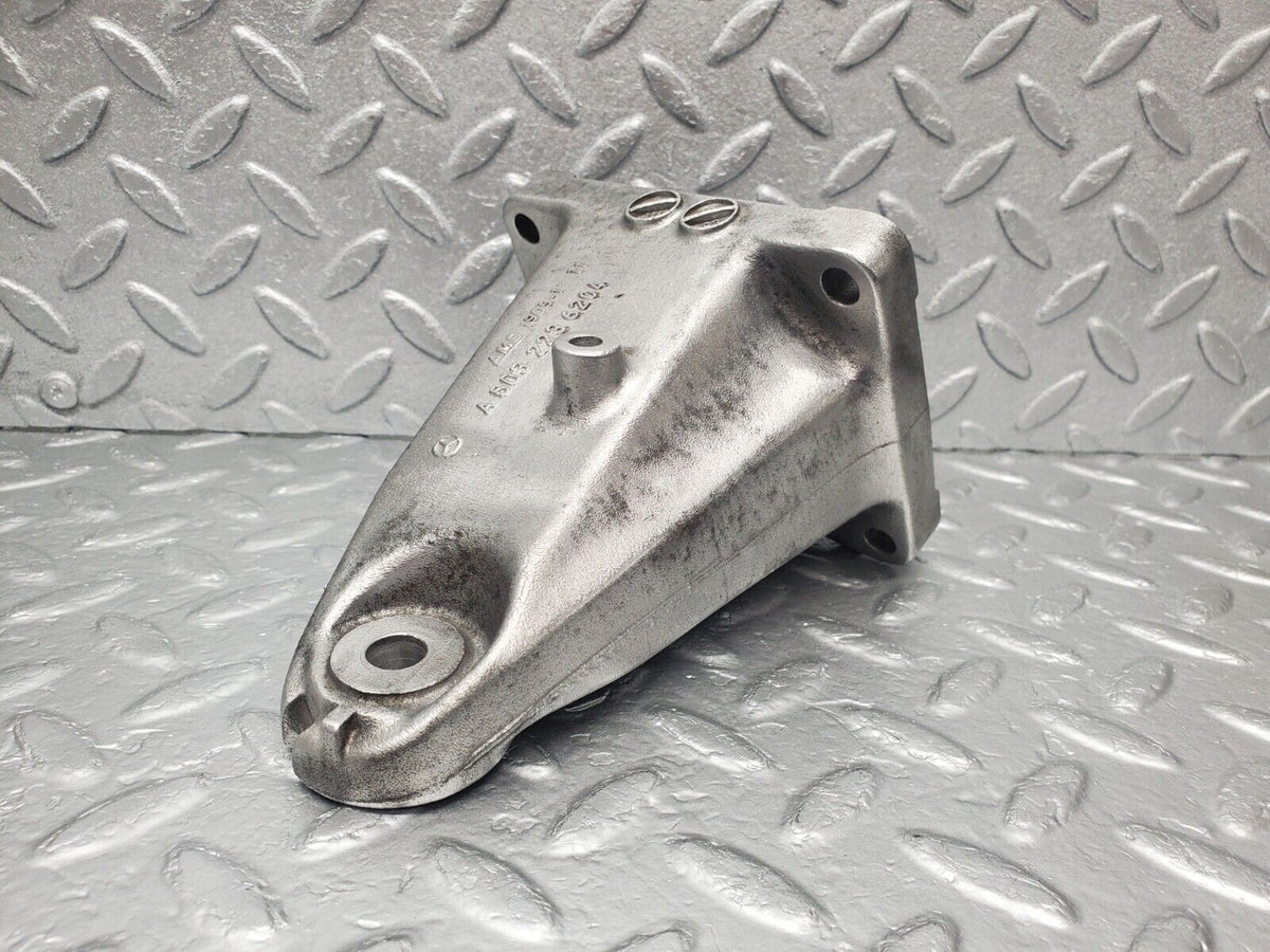46167 Mercedes-Benz W124 280E Engine Mount Bracket Right Side A6032236204