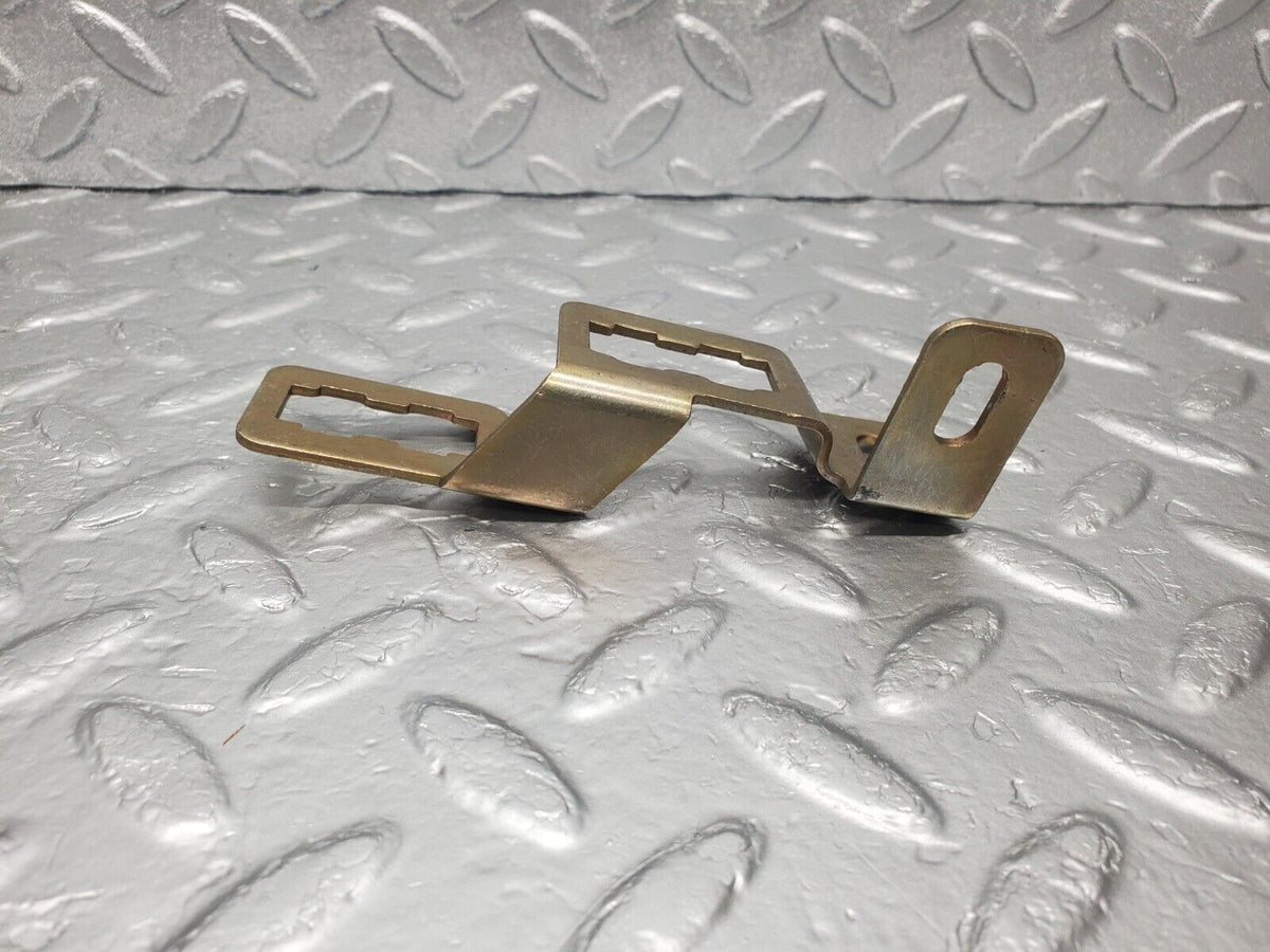 47200 Mercedes-Benz R129 320SL Coupe Relay Bracket