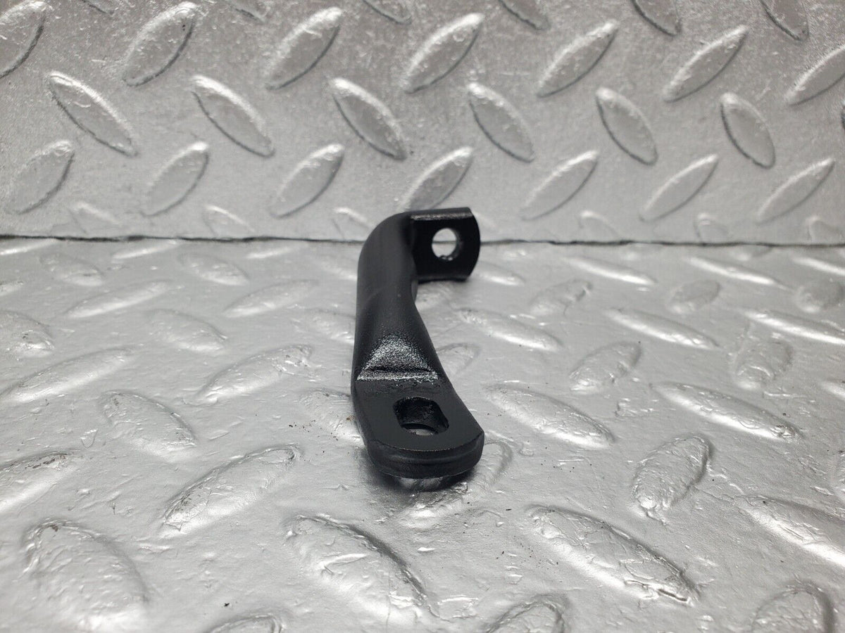46647 Mercedes-Benz C123 280CE Coupe Power Steering Pump Holder Bracket