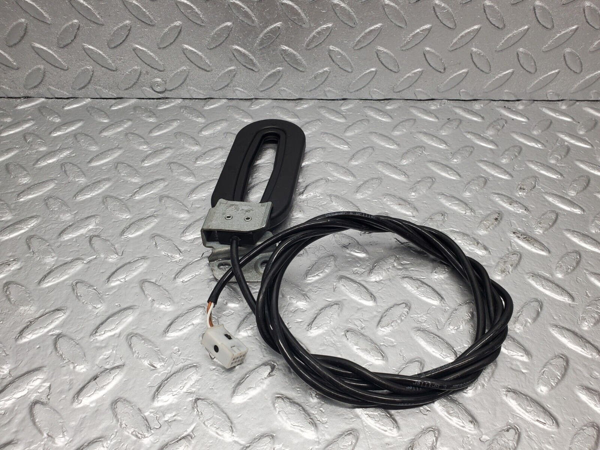 48060 Mercedes-Benz R230 350SL Coupe Keyless Go Antenna Right A2308201375
