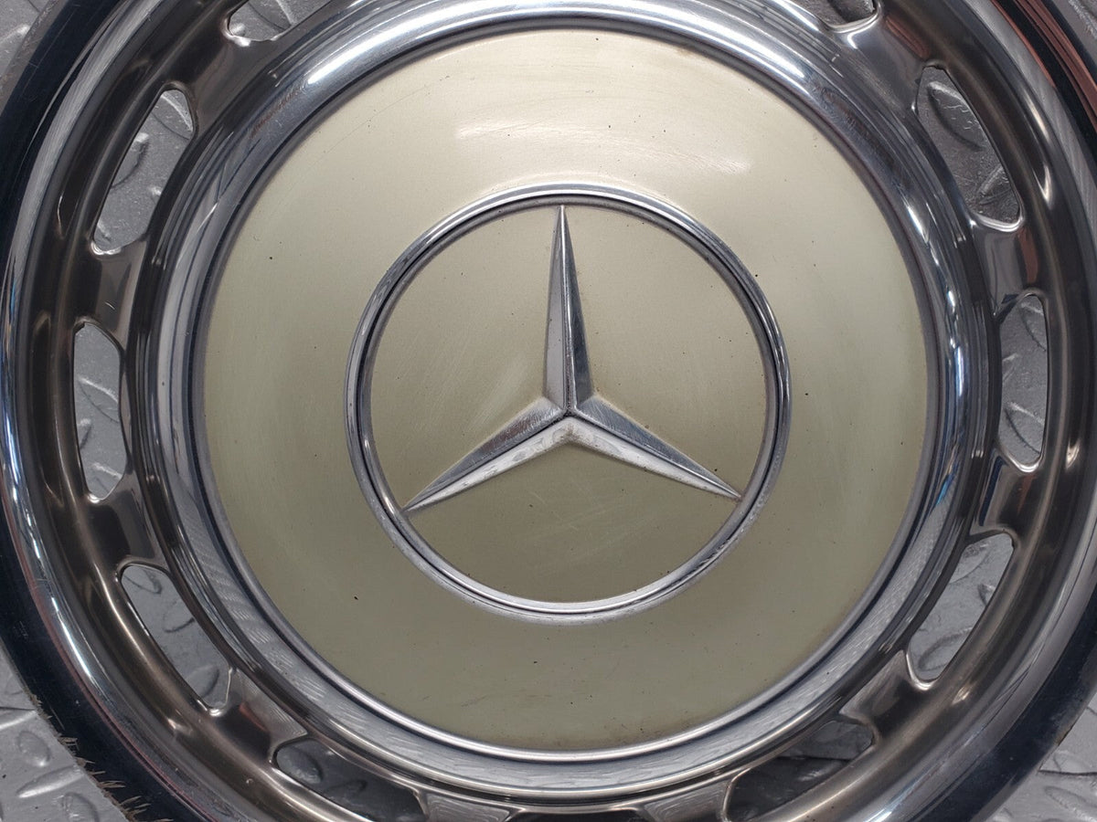 48370 Mercedes-Benz Wheel Trim Hub Cap 14"