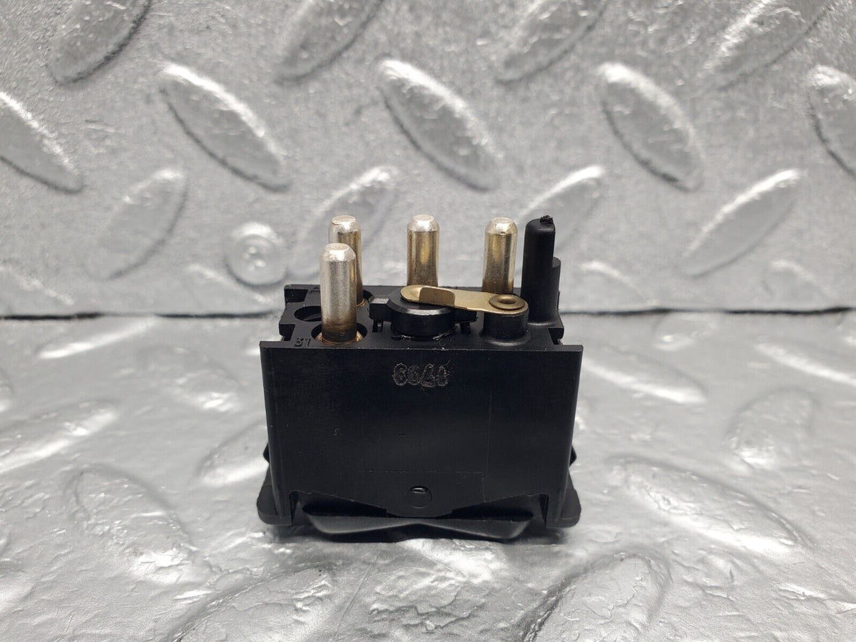 47645 Mercedes-Benz W201 190E 2.0L Rear Heated Window Switch A0008206010