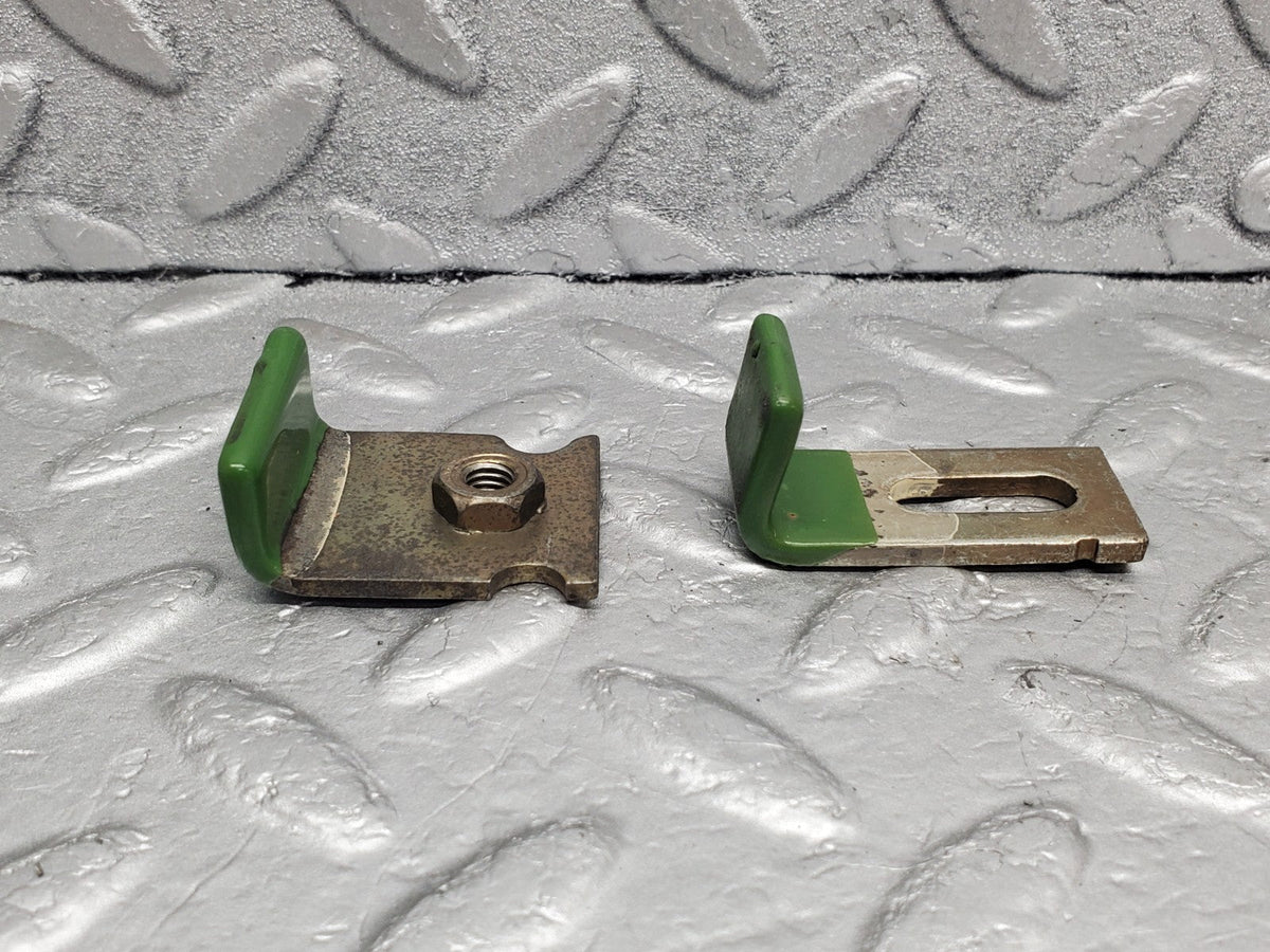 49548 Mercedes-Benz C107 R107 Window Stop Plate 2x