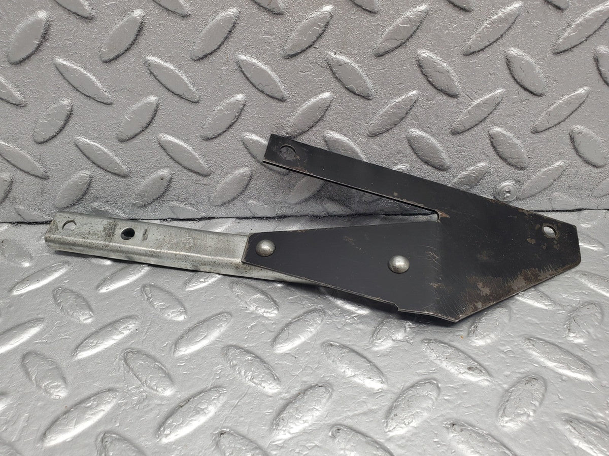 50238 Mercedes-Benz V123 240D LWB Front Right Seat Side Sliding Rail Bracket