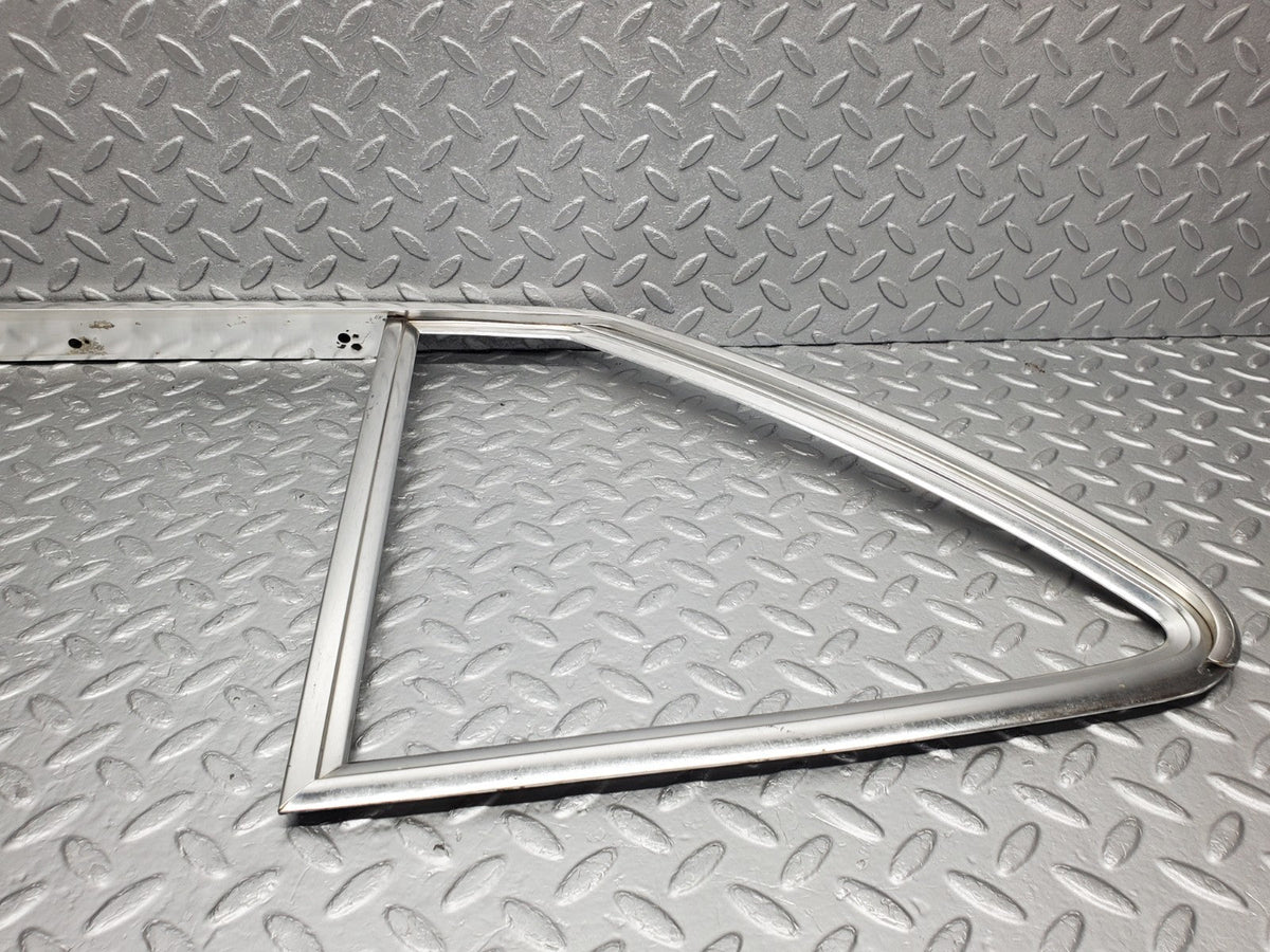 50145 Mercedes-Benz R107 SL Hardtop Side Window Chrome Moulding Trim Left