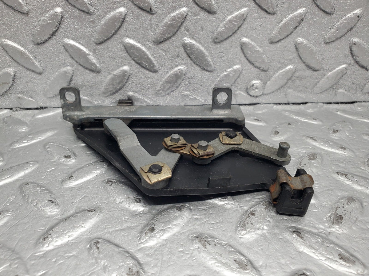 51361 Mercedes-Benz C107 R107 Air Vent Control Lever Left A1078300385