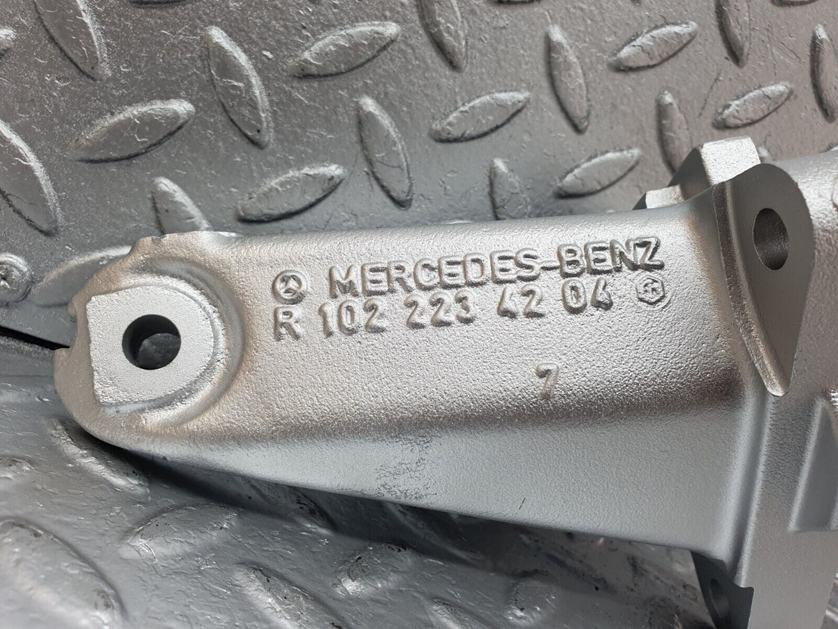 42711 Mercedes-Benz W201 190 2.0L Engine Mount Bracket Right Side A1022234204