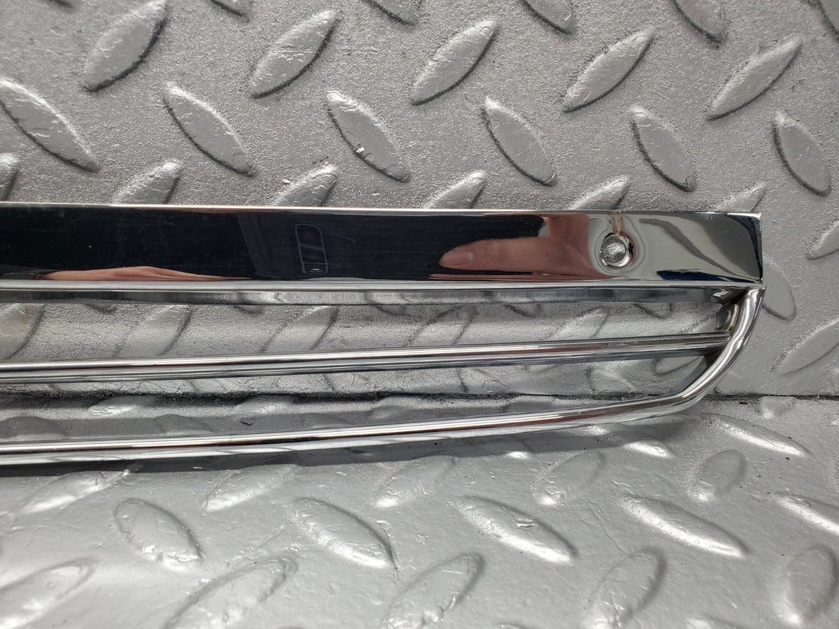 51204 Mercedes-Benz W113 Pagoda Air Intake Chrome Grill