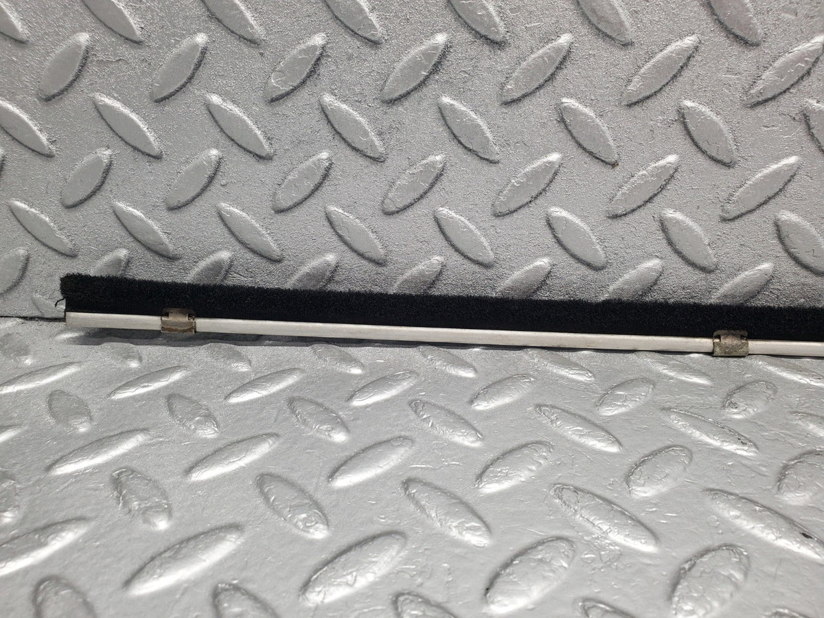 50735 Mercedes-Benz W108 280SE 3.5 Front Left Door Window Sealing Rail Strip
