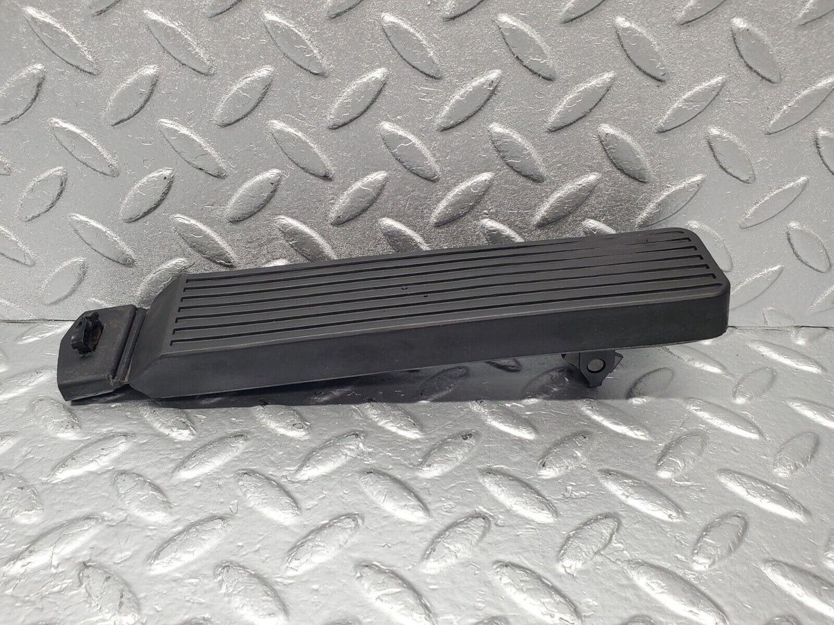 46362 Mercedes-Benz C123 280CE Coupe Accelerator Pedal With Rubber A1233010082