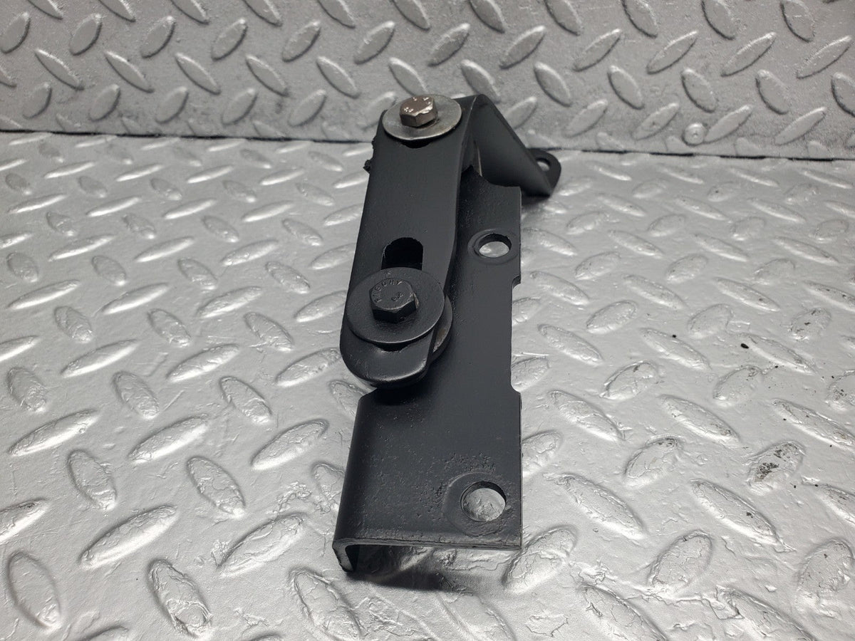 50450 Mercedes-Benz Manual Gearbox Mount Bracket A1152603001