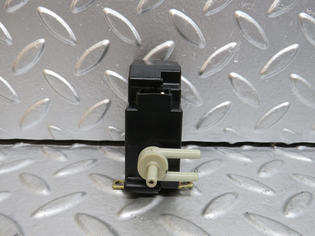 29569 Mercedes-Benz W124 230E Vacuum Valve