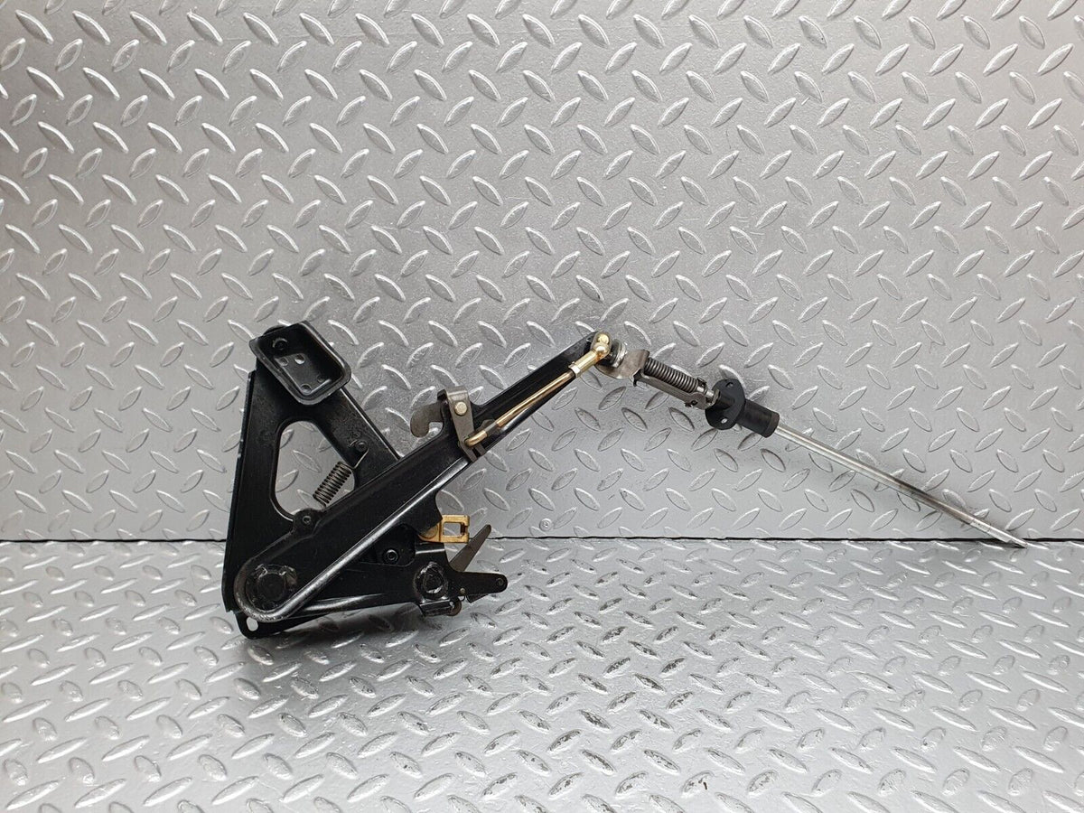 41211 Mercedes-Benz W126 300SE Handbrake Regulator