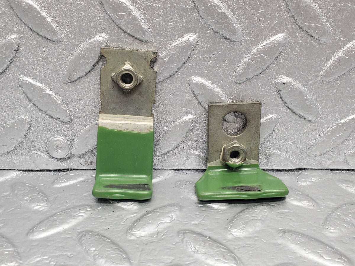 48335 Mercedes-Benz C126 Coupe Window Stop Plate 2x