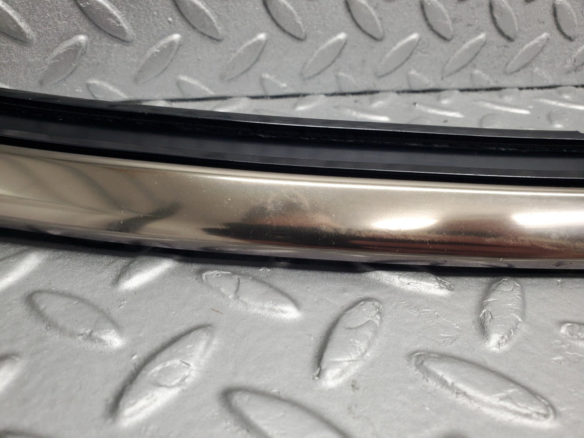 49405 Mercedes-Benz A124 320E Cabriolet Windscreen Top Moulding Trim