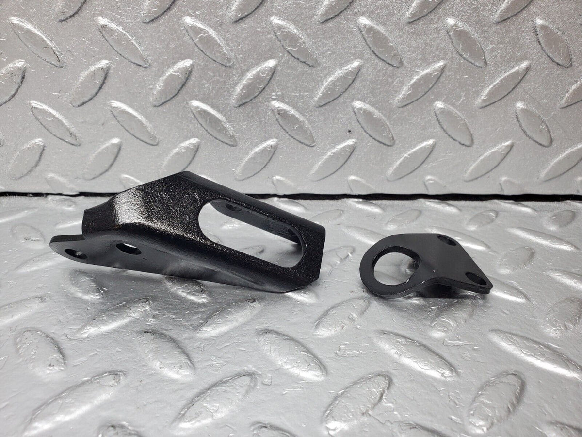 45468 Mercedes-Benz 280E M110.988 Engine Lifting Eyes Hooks