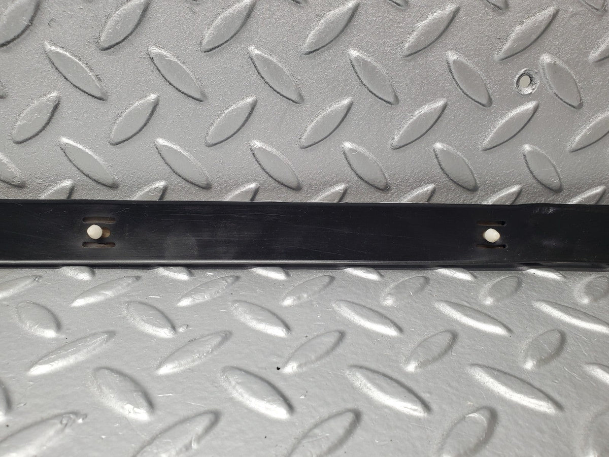 50942 Mercedes-Benz W108 280SE 3.5 Left Skirt Chrome Trim Strip