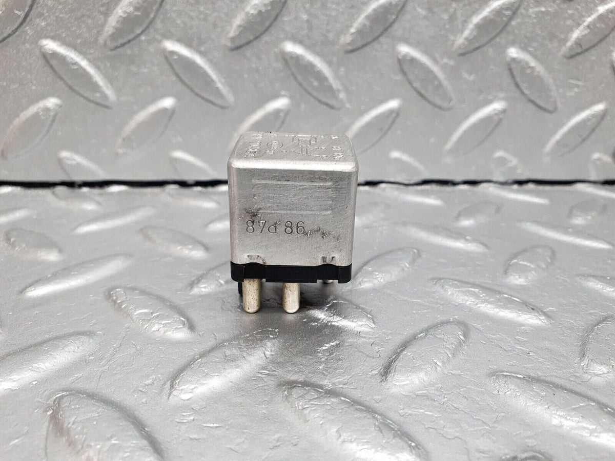 41643 Mercedes-Benz W124 200E Multi Purpose Relay A0015420219