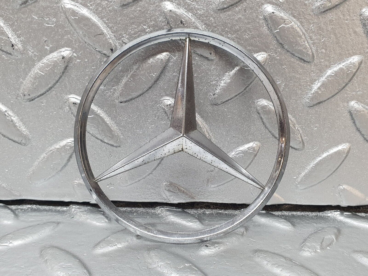 42540 Mercedes-Benz R129 320SL Coupe Trunk Badge Emblem