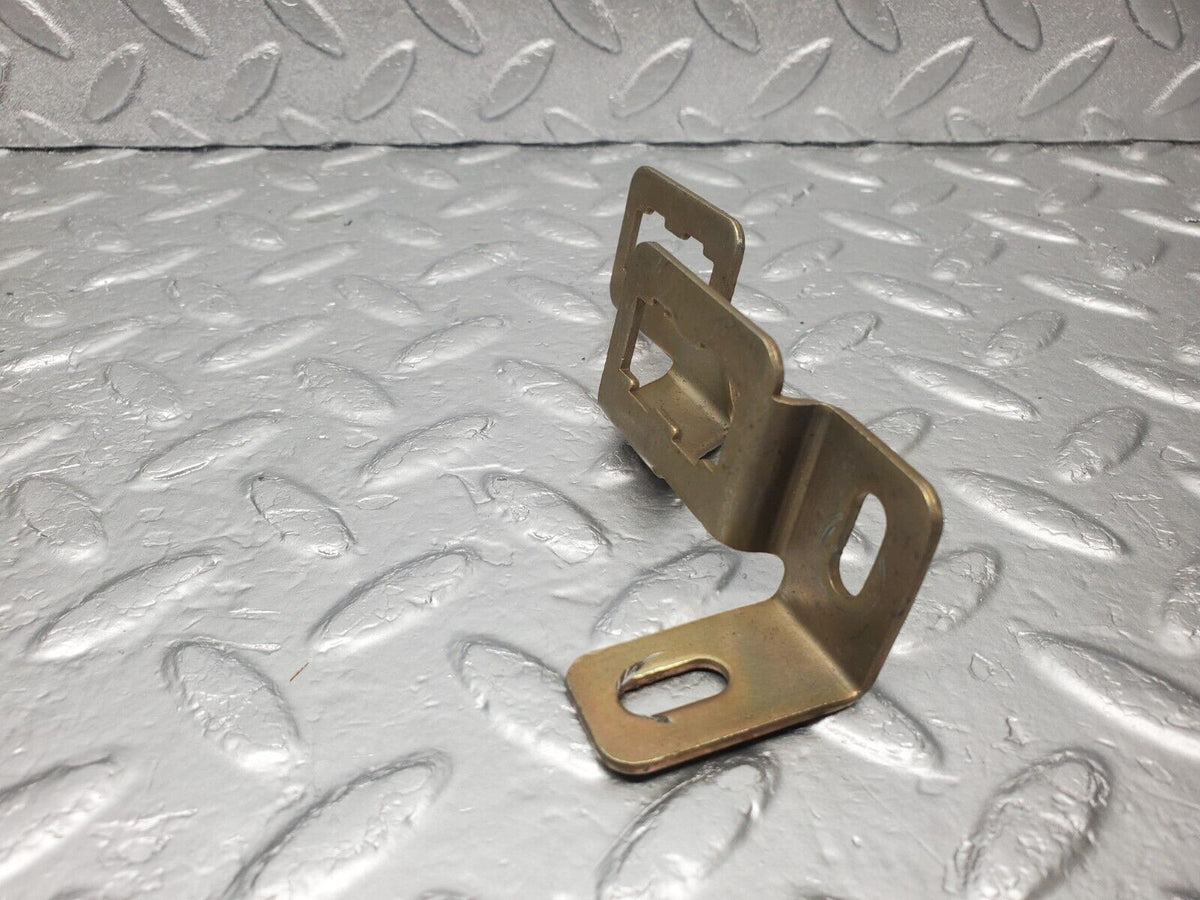 47200 Mercedes-Benz R129 320SL Coupe Relay Bracket