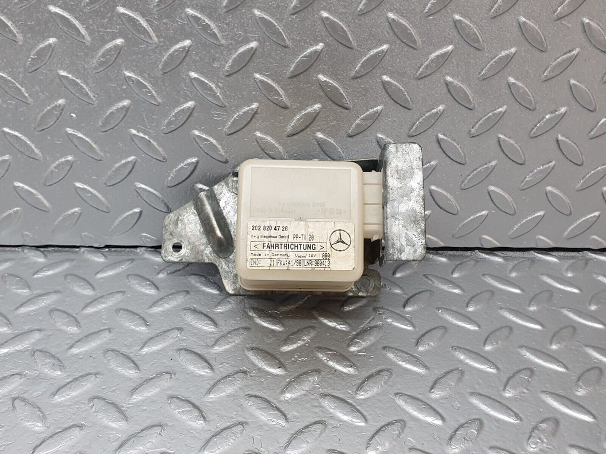 41750 Mercedes-Benz W202 C200 Alarm Control ECU A2028204726