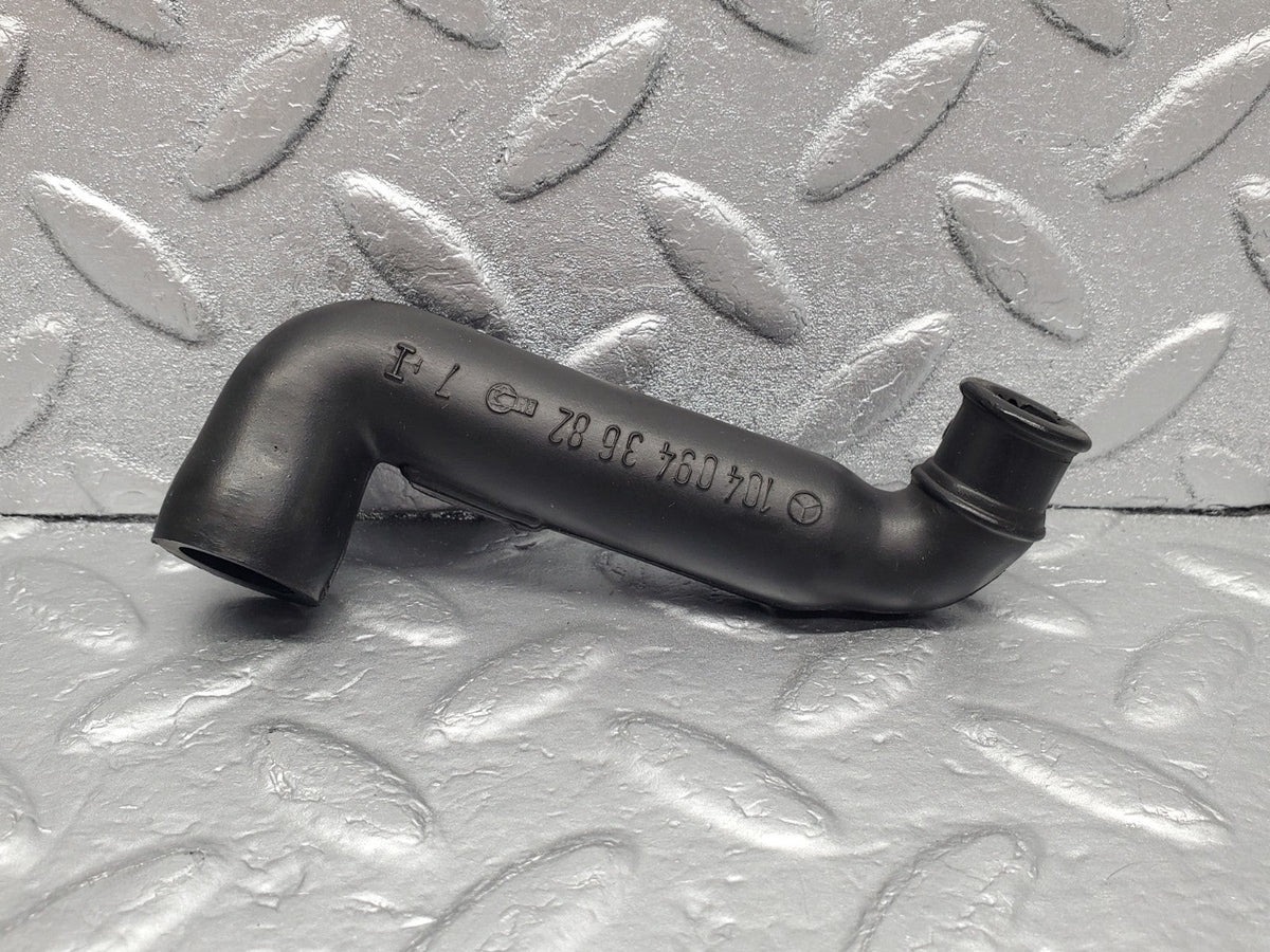 49272 Mercedes-Benz A124 320E Cabriolet Crankcase Breather Hose Pipe A1040943682
