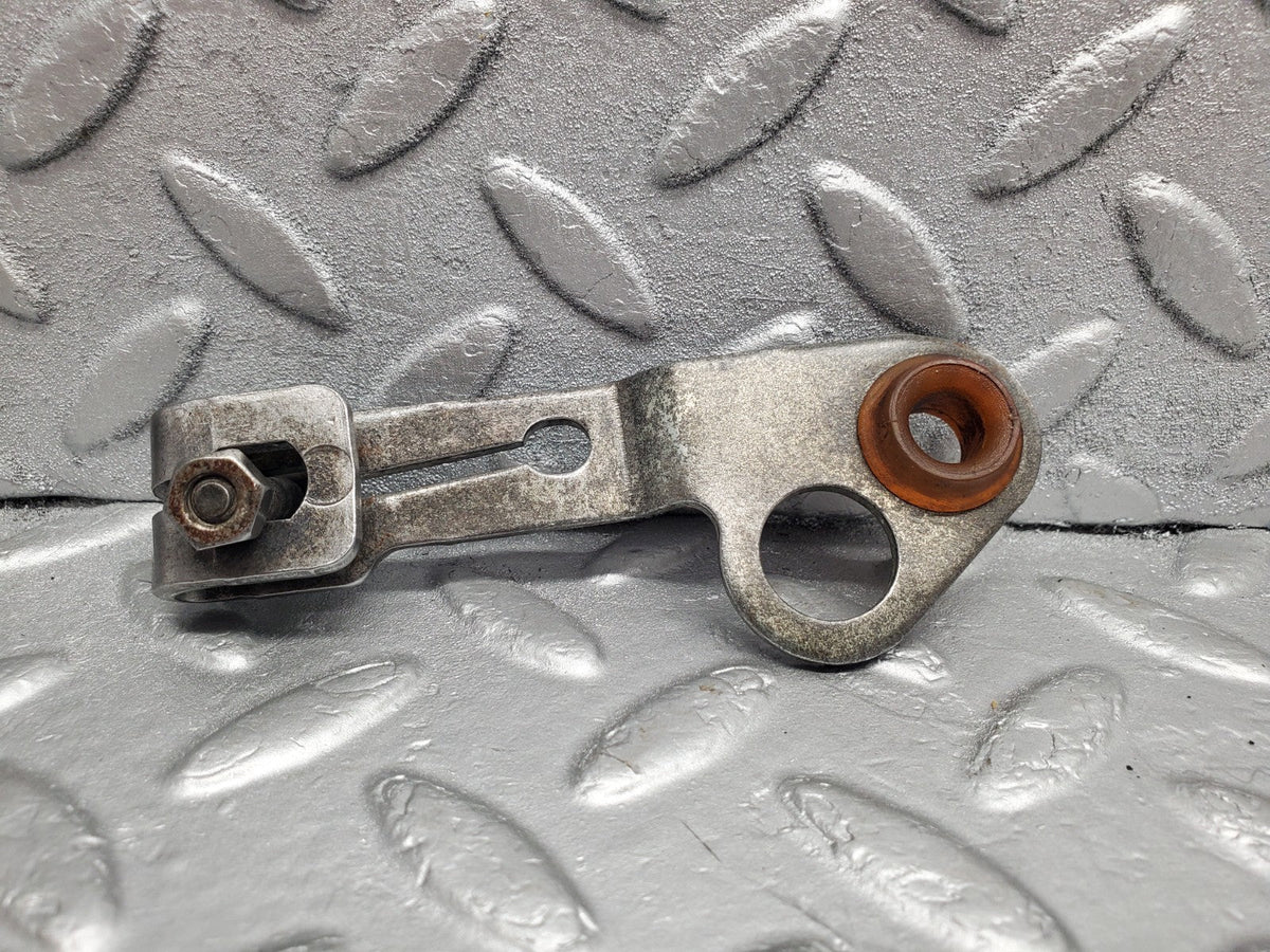 49433 Mercedes-Benz A124 320E Cabriolet Gearbox Linkage Bracket