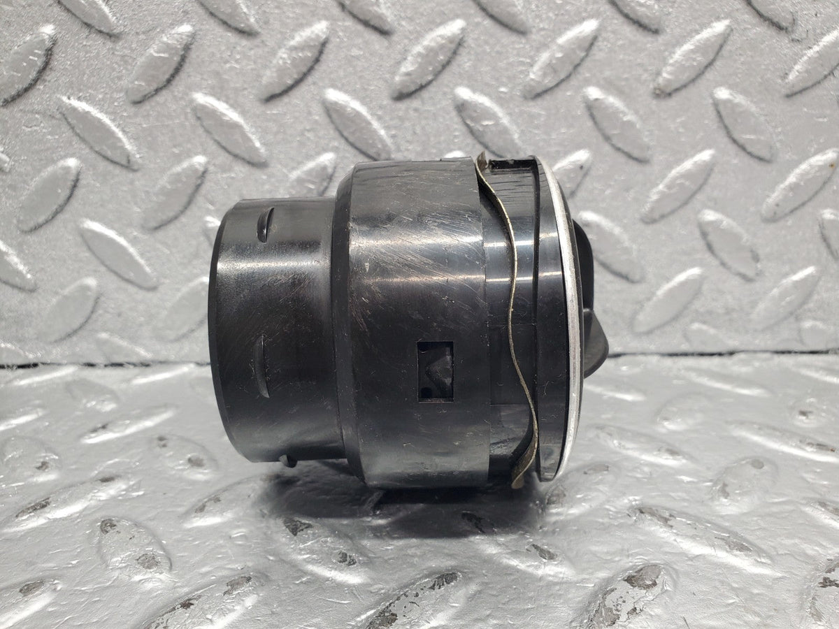51363 Mercedes-Benz C107 R107 Dashboard Air Vent