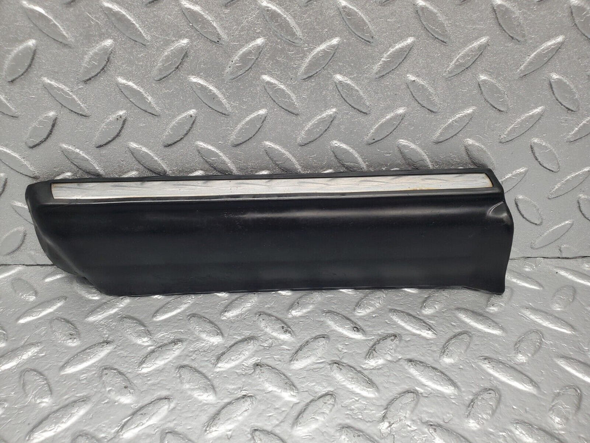 46423 Mercedes-Benz C123 280CE Coupe Front Left Fender Wing Lower Moulding Trim