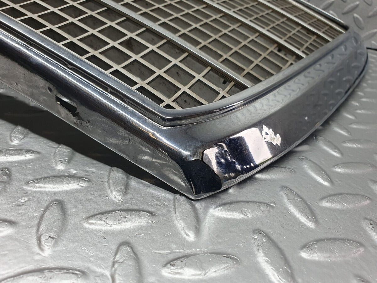 43398 Mercedes-Benz W108 280SE Bonnet Grill Chrome