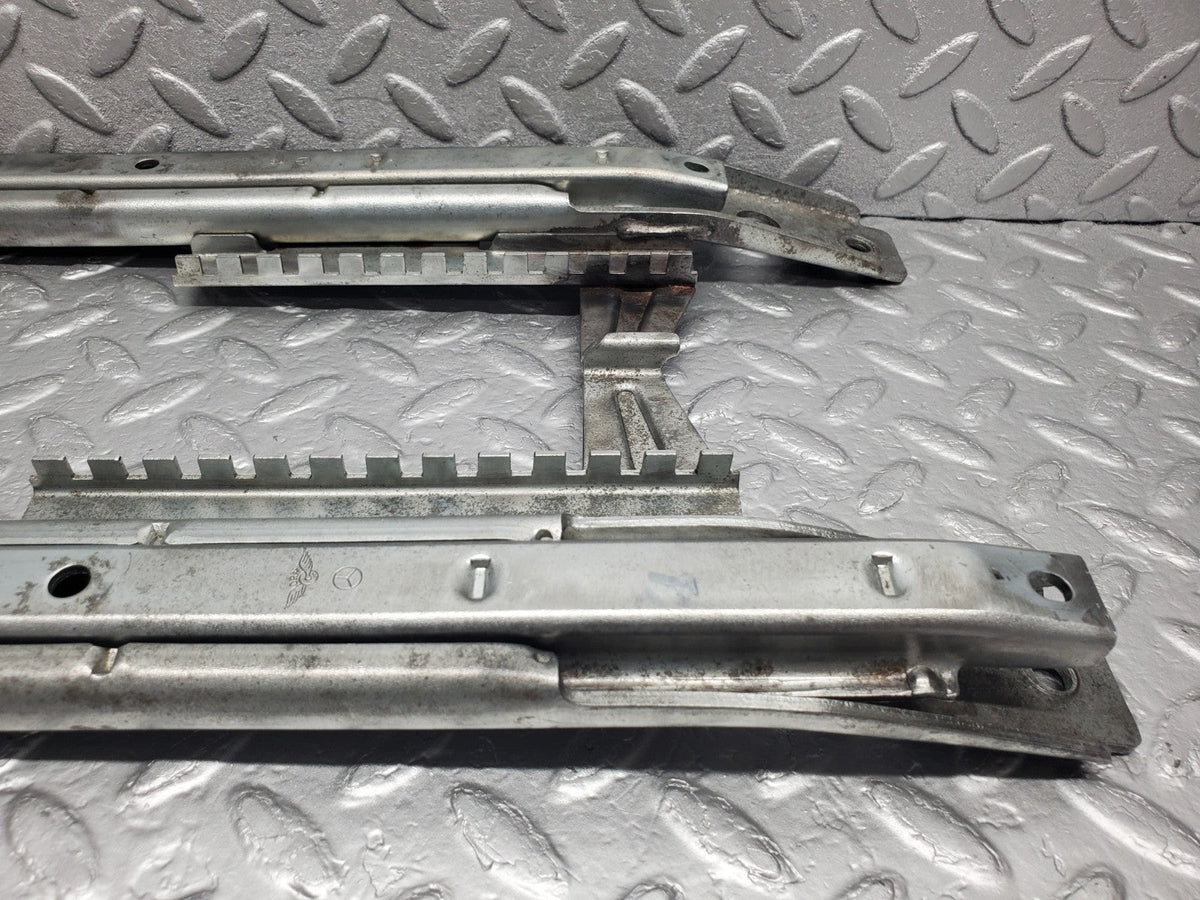 50198 Mercedes-Benz C123 280CE Coupe Front Left Seat Rail Pair