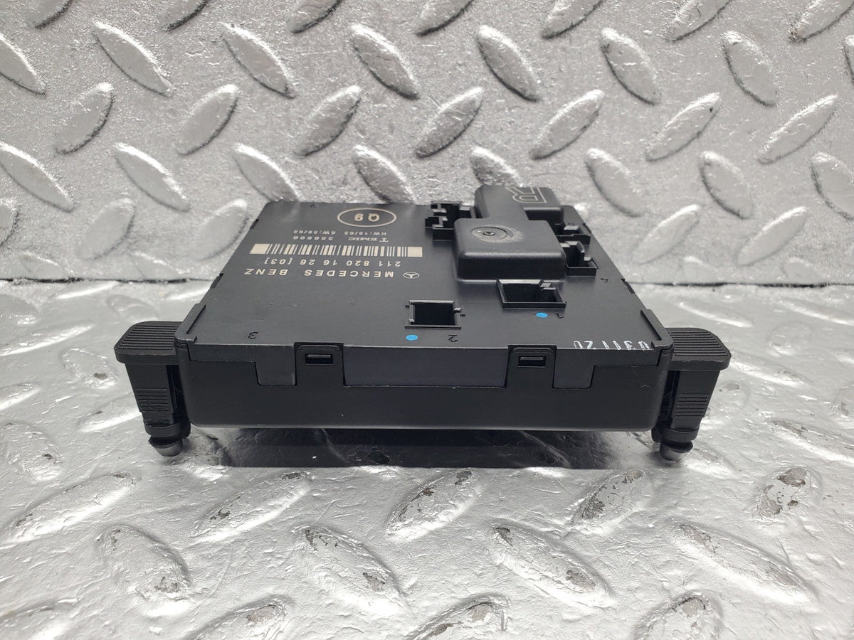 51288 Mercedes-Benz W210 Door Control Unit Rear Right A2118201626