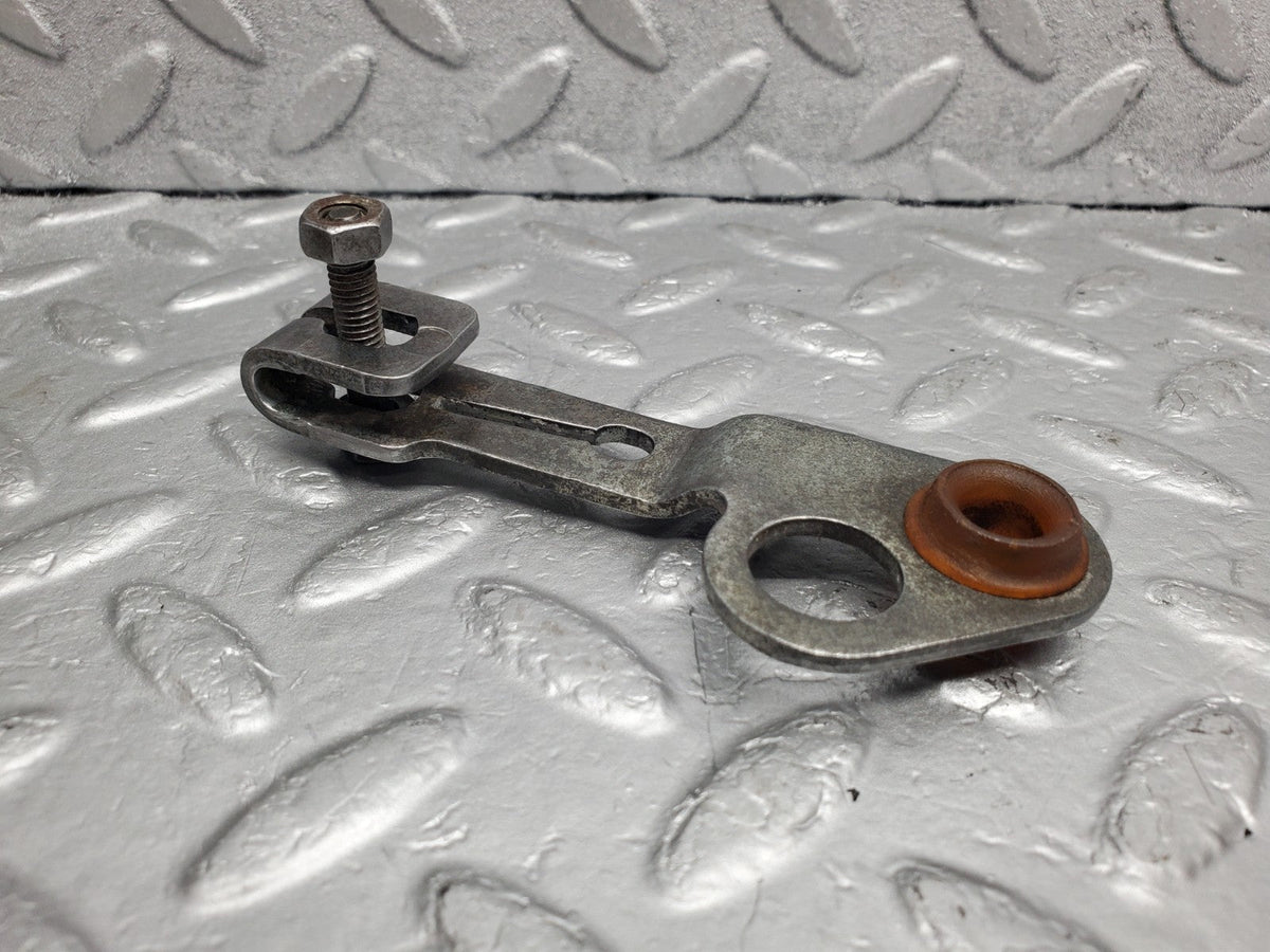 49433 Mercedes-Benz A124 320E Cabriolet Gearbox Linkage Bracket