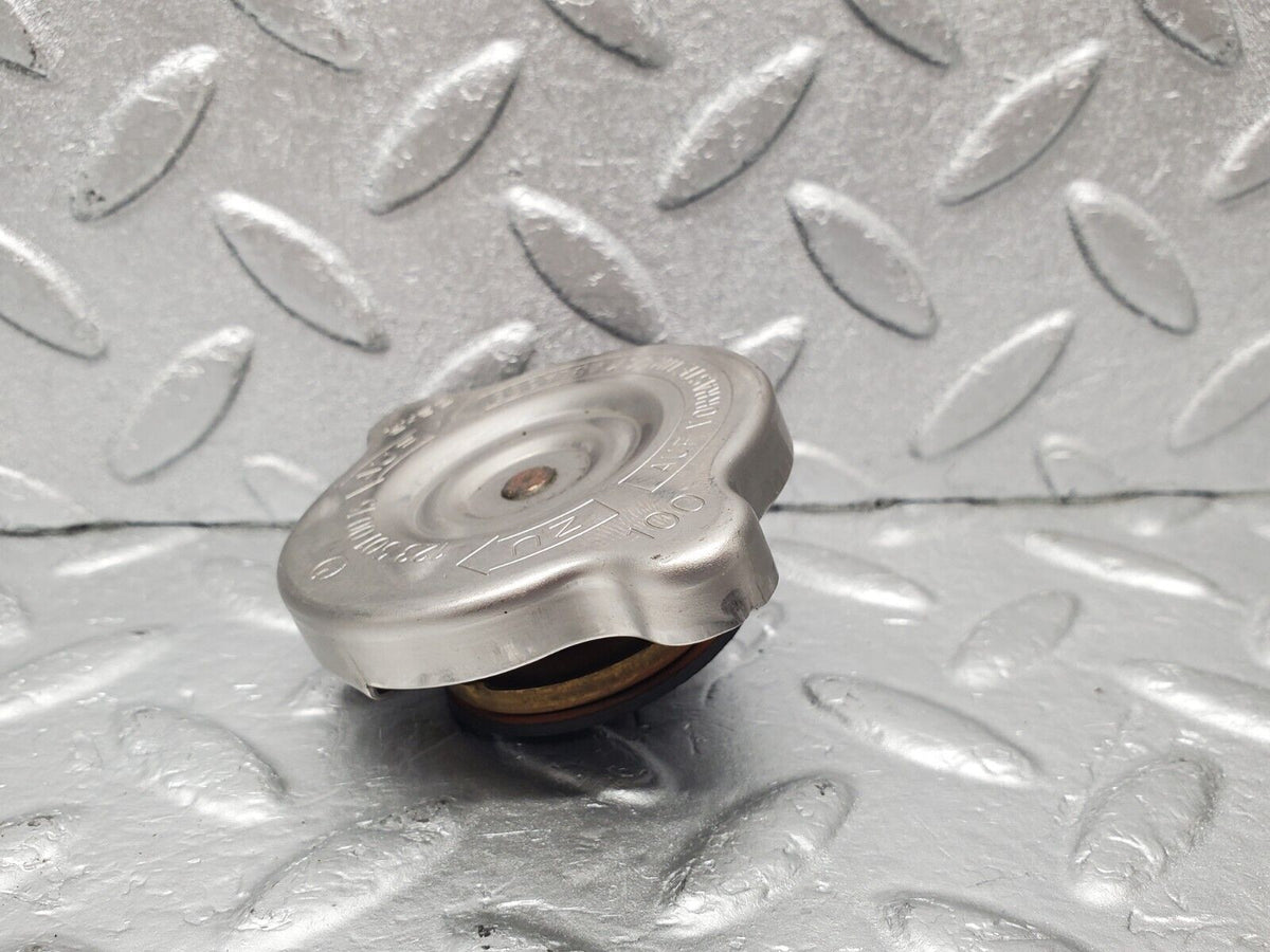 46527 Mercedes-Benz C123 280CE Coupe Radiator Cap A1235010015