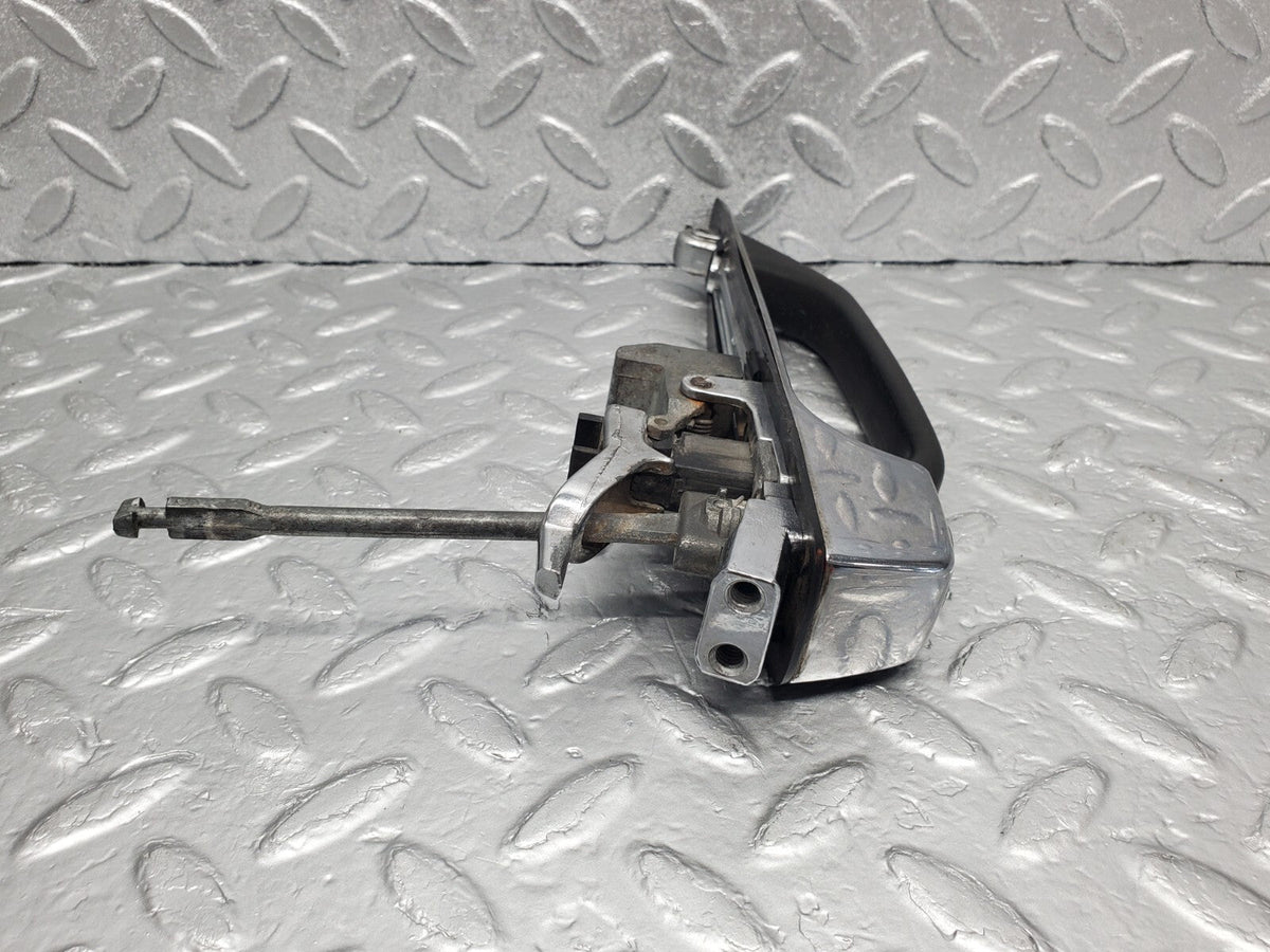48616 Mercedes-Benz W123 Front Right Door Exterior Handle No Key