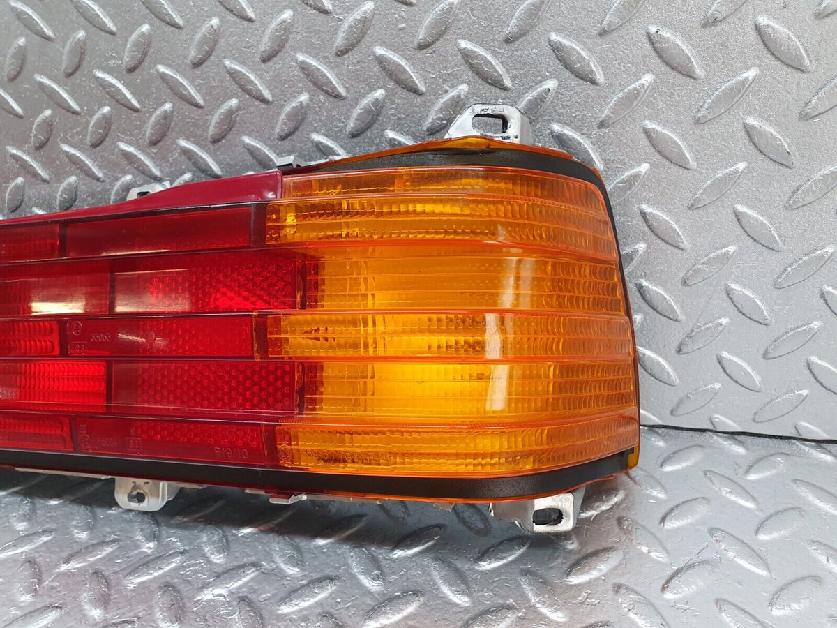 44130 Mercedes-Benz C123 230CE Coupe Tail Light Right Side 22064R
